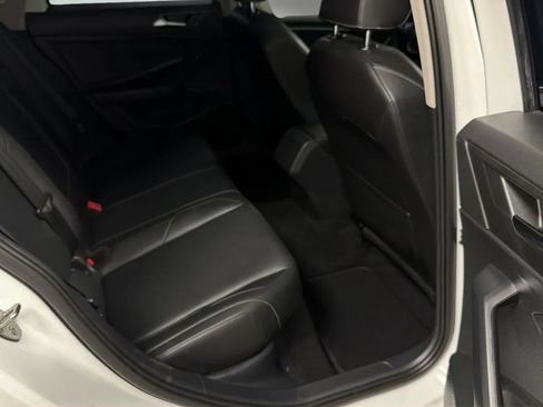 Used 2019 Volkswagen Jetta R-Line FWD image 22