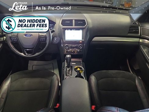 Used 2018 Ford Explorer XLT w/ Equipment Group 202A AWD/4WD image 18