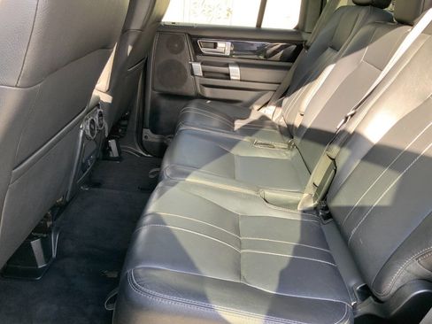 Used 2016 Land Rover LR4 HSE Silver Edition AWD/4WD image 10