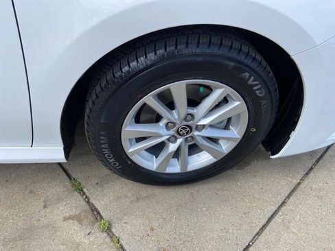 Used 2025 Toyota Camry LE image 31