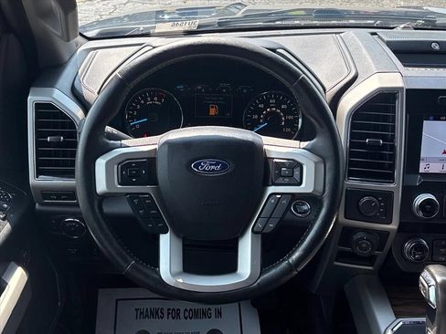 Used 2019 Ford F150 Lariat w/ Equipment Group 502A Luxury AWD/4WD image 23