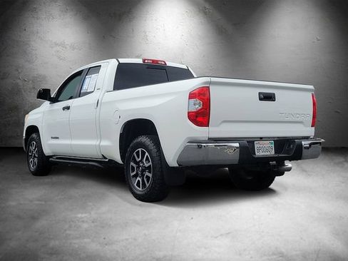 Used 2015 Toyota Tundra SR5 w/ Tow Package RWD image 4