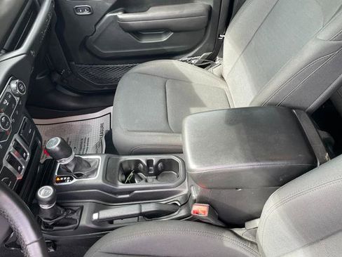 Used 2019 Jeep Wrangler Sport image 16