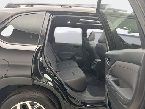 Used 2026 Subaru Forester Premium AWD/4WD image 19
