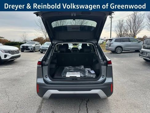 New 2026 Volkswagen Tiguan SE image 33