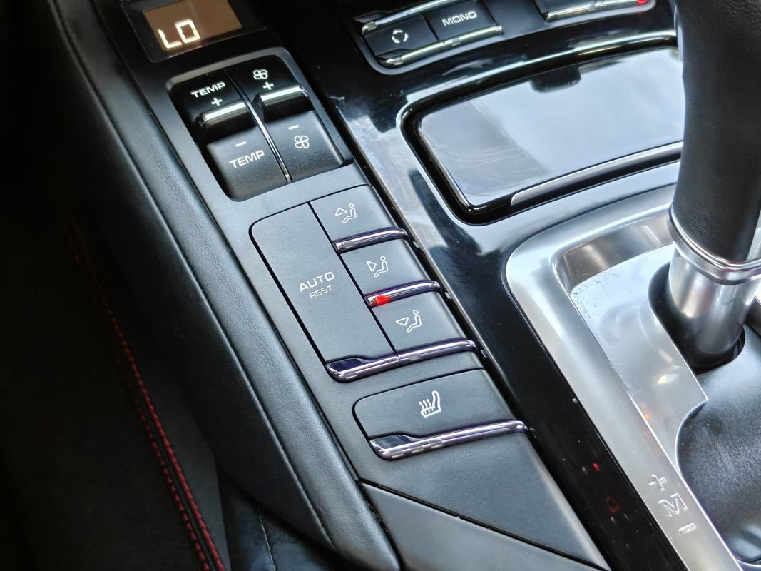 Used 2013 Porsche Cayenne GTS AWD/4WD image 22