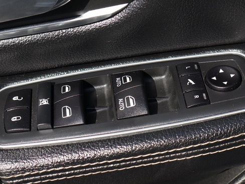 Used 2020 RAM 1500 Laramie w/ Sport Appearance Package RWD image 17