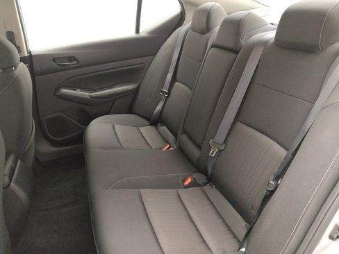 Used 2024 Nissan Altima 2.5 SV image 18