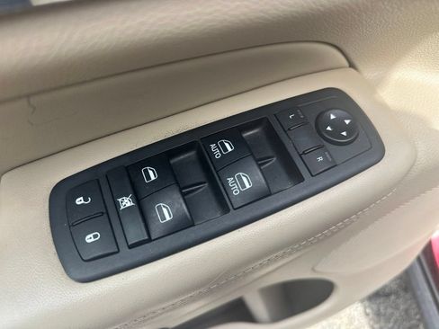 Used 2019 Jeep Grand Cherokee Limited w/ Luxury Group II AWD/4WD image 15