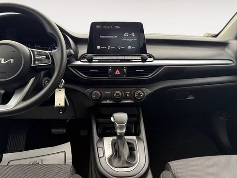 Certified 2023 Kia Forte LXS w/ LXS Technology Package FWD image 11