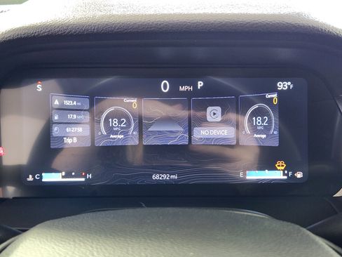 Used 2023 Jeep Grand Cherokee L Laredo AWD/4WD image 21