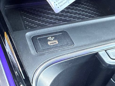 Used 2025 Mercedes-Benz GLB 250 image 25