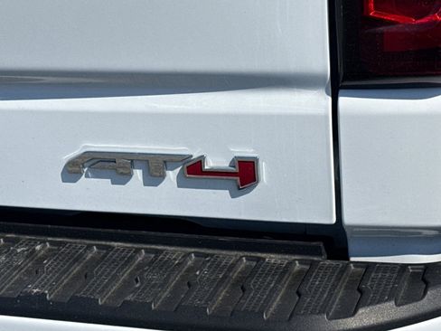 Used 2023 GMC Sierra 1500 AT4 w/ Technology Package AWD/4WD image 50
