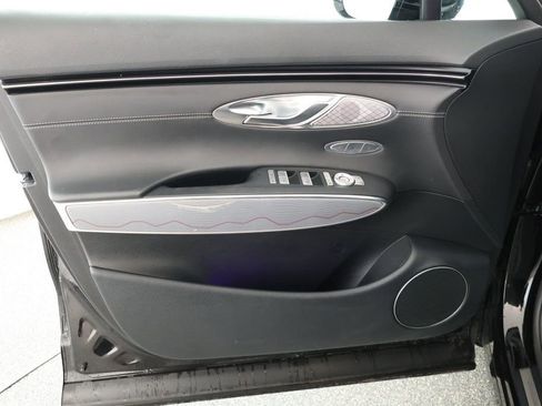 Used 2024 Genesis GV70 2.5T w/ Advanced Package image 9