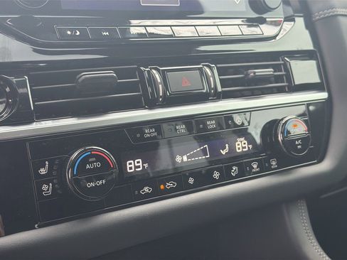 New 2025 Nissan Pathfinder Platinum w/ Cargo Package image 27