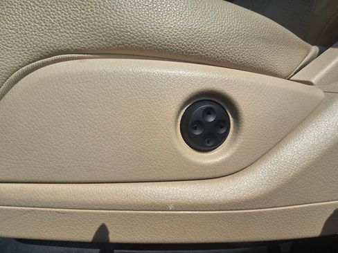Used 2017 Mercedes-Benz GLS 450 4MATIC image 16