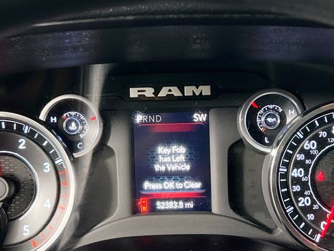Used 2024 RAM 2500 Tradesman w/ Chrome Appearance Group AWD/4WD image 22