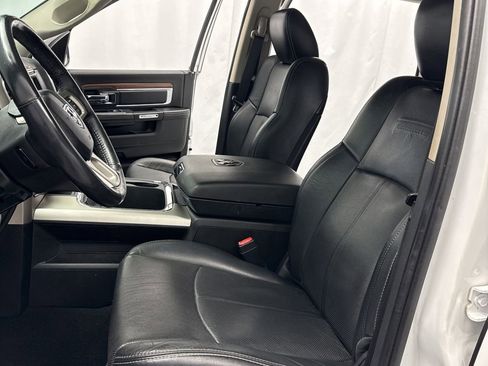 Used 2017 RAM 1500 Laramie w/ Convenience Group image 11