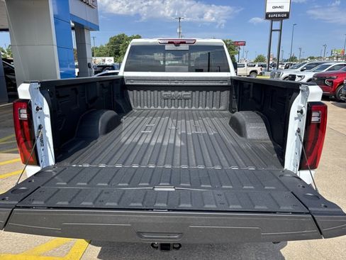 New 2026 GMC Sierra 3500 Denali Ultimate w/ LPO, Black Badging Package AWD/4WD image 5