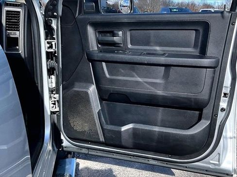 Used 2015 RAM 2500 Tradesman w/ Chrome Appearance Group image 29