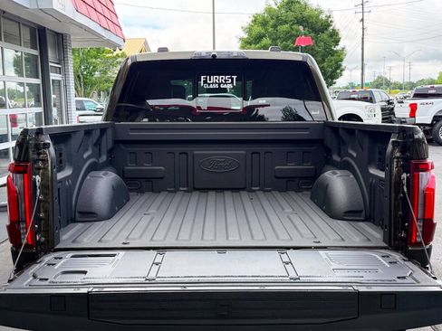 Used 2025 Ford F150 Raptor AWD/4WD image 10