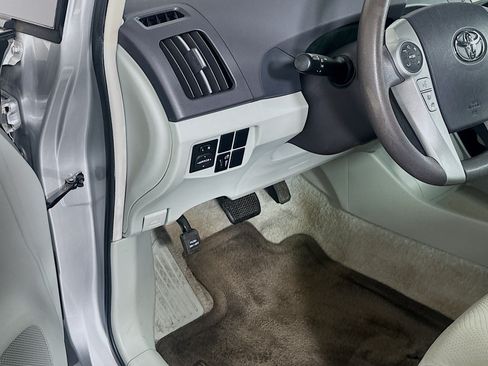 Used 2010 Toyota Prius FWD image 16