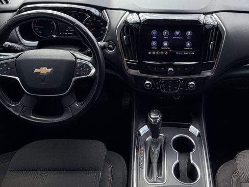 Used 2020 Chevrolet Traverse LT FWD image 14