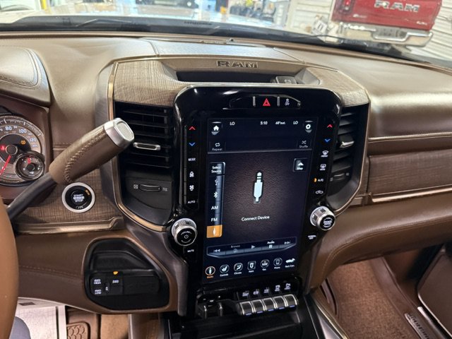 Used 2021 RAM 2500 Limited AWD/4WD image 58