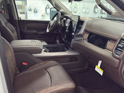 New 2026 RAM 3500 Longhorn AWD/4WD image 25
