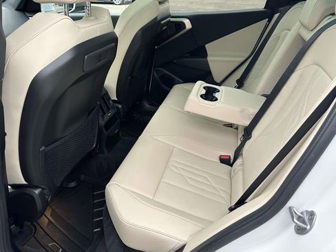 Certified 2025 BMW X3 xDrive30i w/ Premium Package image 18