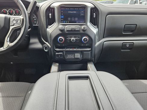 Used 2022 Chevrolet Silverado 1500 LT Trail Boss image 10