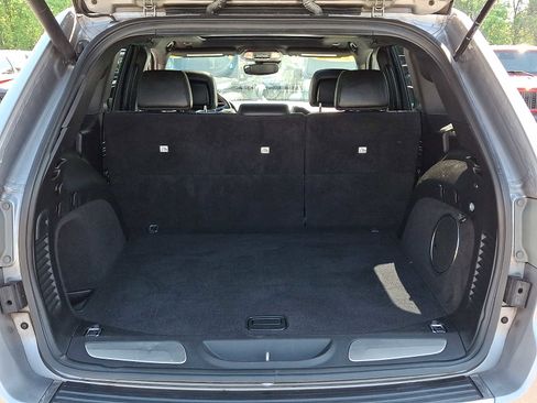 Used 2019 Jeep Grand Cherokee Overland AWD/4WD image 31