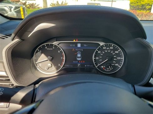 Used 2024 Nissan Altima 2.5 SV w/ SV Premium Package image 17