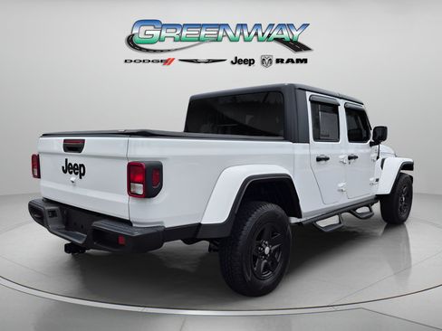 Used 2023 Jeep Gladiator Sport AWD/4WD image 4