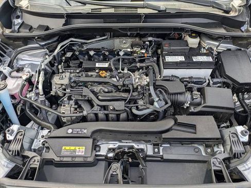 Used 2025 Toyota Corolla Cross LE FWD image 21
