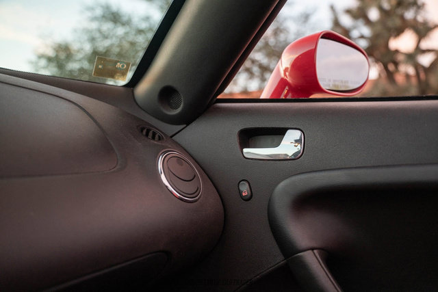 Used 2009 Pontiac Solstice Coupe RWD image 39