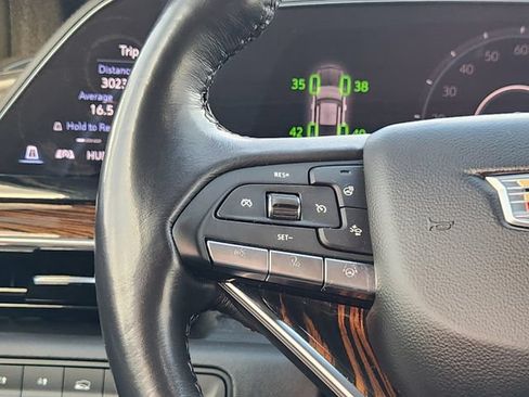 Used 2024 Cadillac Escalade Premium Luxury w/ LPO, Floor Liner Package AWD/4WD image 28