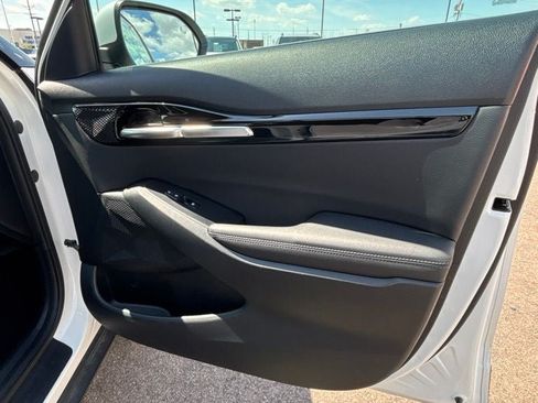 Used 2024 Kia Seltos EX AWD/4WD image 30