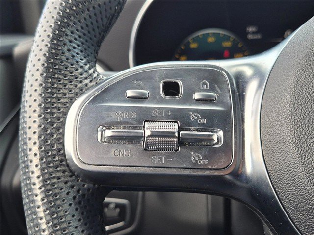 Used 2023 Mercedes-Benz GLC 300 4MATIC Coupe image 13