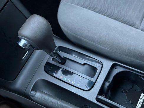 Used 2005 Toyota Camry LE image 36