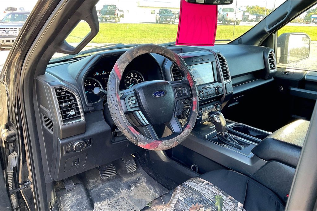 Used 2016 Ford F150 XLT w/ Equipment Group 302A Luxury AWD/4WD image 7