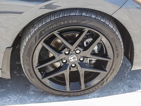 Certified 2025 Honda Civic Sport Touring image 10