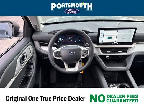 New 2026 Ford Explorer Active image 7