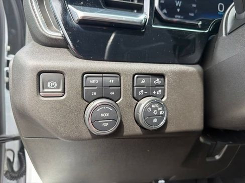 Used 2024 Chevrolet Silverado 2500 LTZ w/ LTZ Convenience Package AWD/4WD image 27