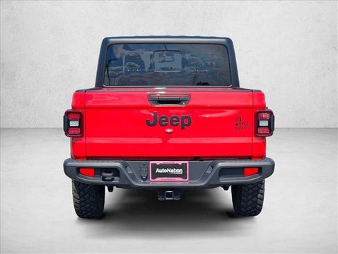 Used 2024 Jeep Gladiator Sport AWD/4WD image 6