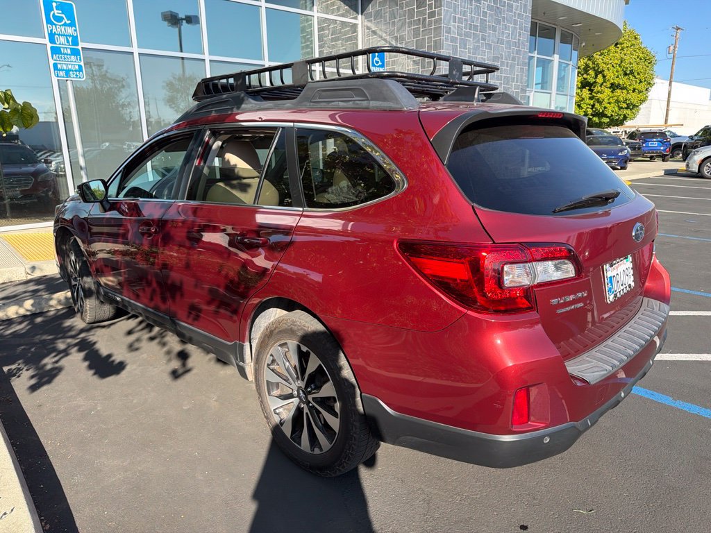 Used 2017 Subaru Outback 2.5i Limited AWD/4WD image 2