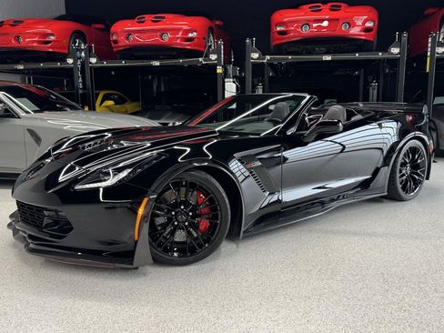 Used 2016 Chevrolet Corvette Z06 w/ 2LZ Preferred Equipment Group RWD image 3