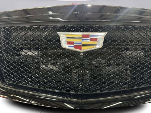 Used 2022 Cadillac Escalade ESV Premium Luxury AWD/4WD image 10