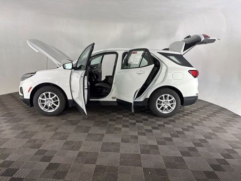 Used 2023 Chevrolet Equinox LS w/ Driver Confidence II Package image 11