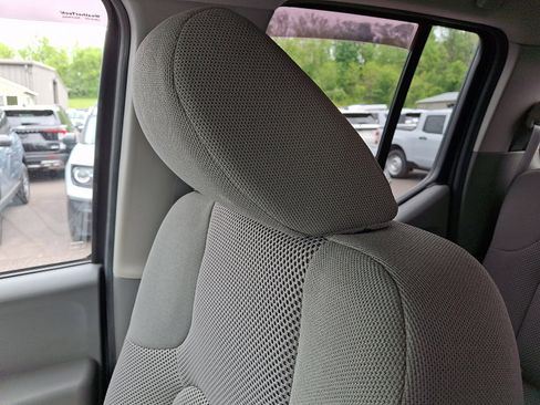 Used 2019 Nissan Frontier SV AWD/4WD image 17